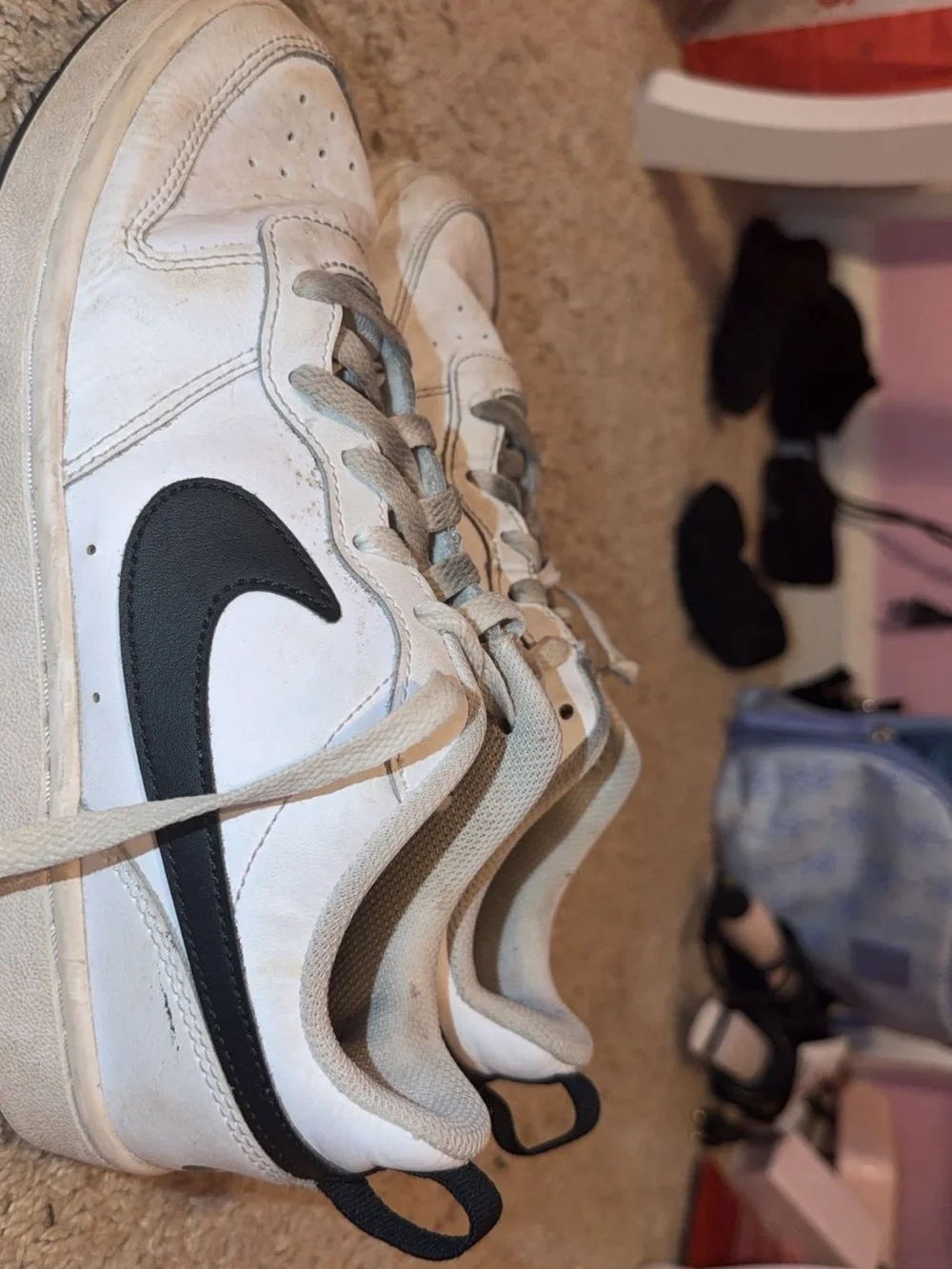 Nike clean low